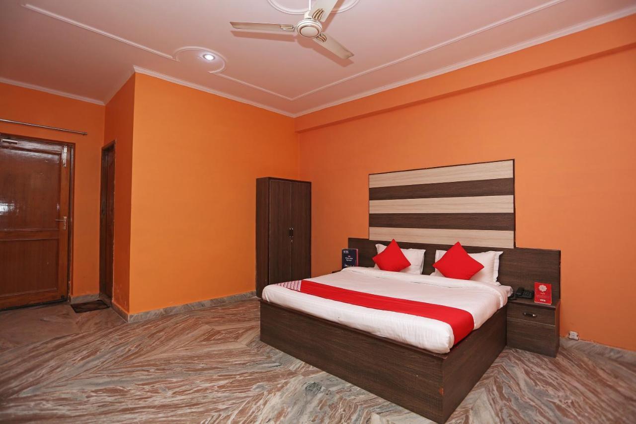 Oyo Hotel Krishna Greens Mathura Exterior photo