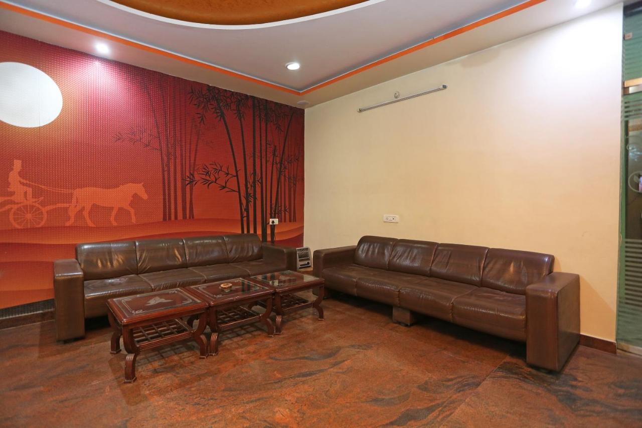 Oyo Hotel Krishna Greens Mathura Exterior photo